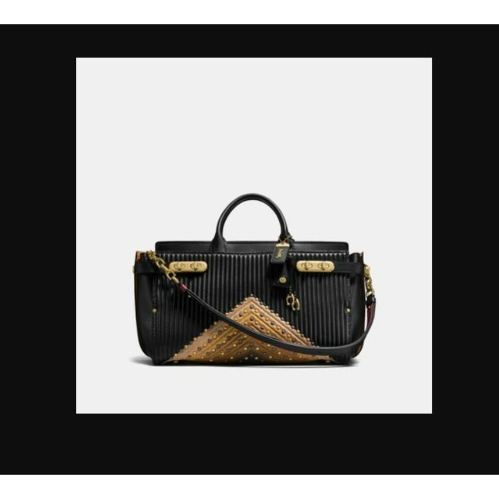 Coach 1941 Double Swagger 43 Quilted Black Nappa Leather 25489 Colorblock NWT
